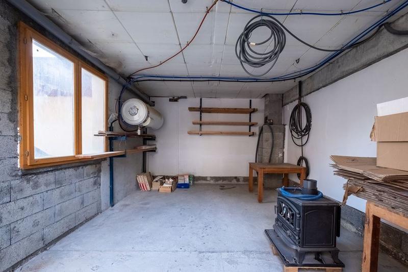 Propriété - 195 m² - 4 pièces