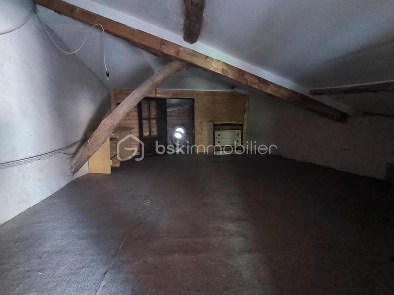 Maison - 200 m² - 8 pièces