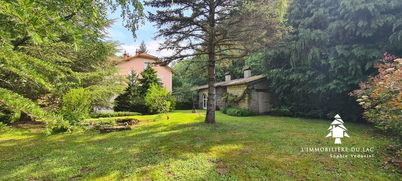 Maison - 299 m² - 14 pièces