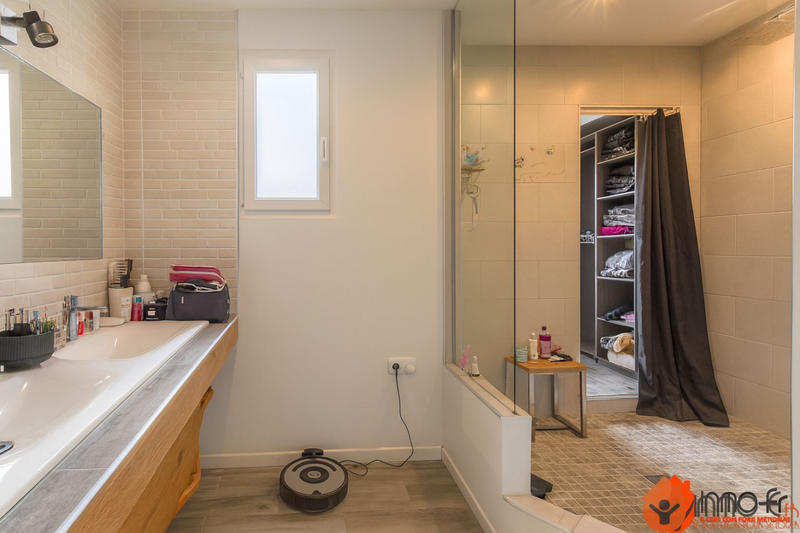 Maison - 150 m² - 5 pièces