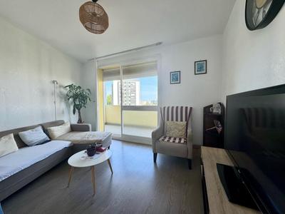 Appartement - 80 m² - 3 pièces