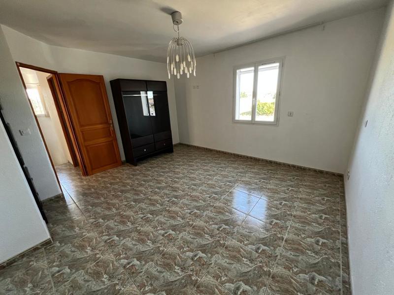 Maison - 250 m² - 9 pièces