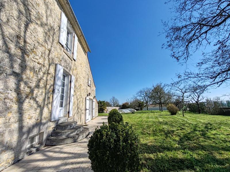 Maison - 155 m² - 6 pièces