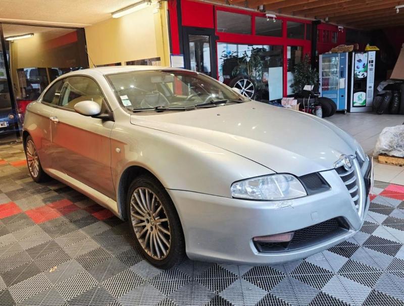 Alfa Romeo Gt 1.9 Jtd 150 Selective Ct Ok