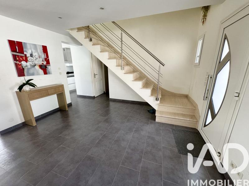 Maison - 180 m² - 7 pièces