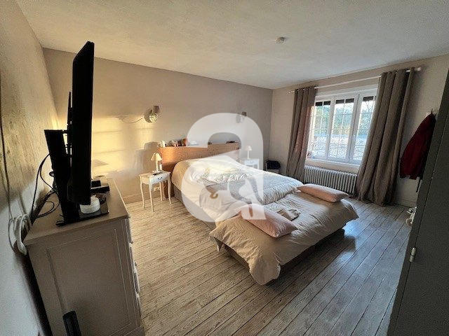 Maison ancienne - 240 m² - 10 pièces