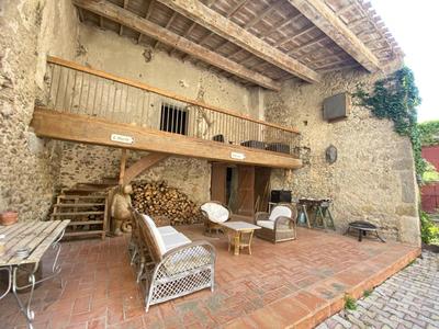 Maison de village - 349 m² - 9 pièces