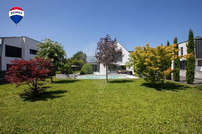 Maison - 203 m² - 7 pièces