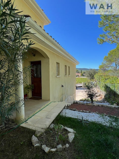 Maison - 197 m² - 5 pièces