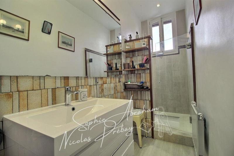 Maison - 283 m² - 8 pièces