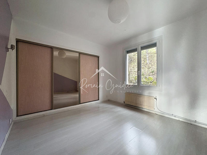 Maison - 141 m² - 6 pièces