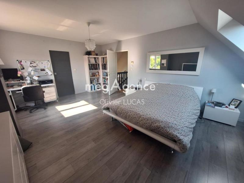 Maison - 182 m² - 6 pièces