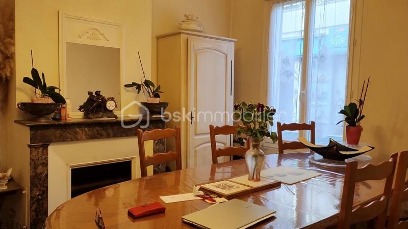 Immeuble - 200 m² - 9 pièces