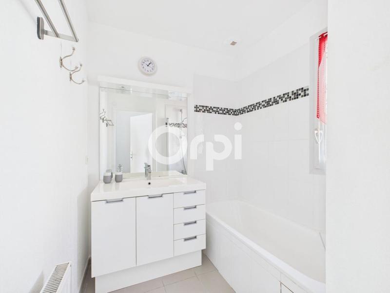 Maison - 84 m² - 4 pièces