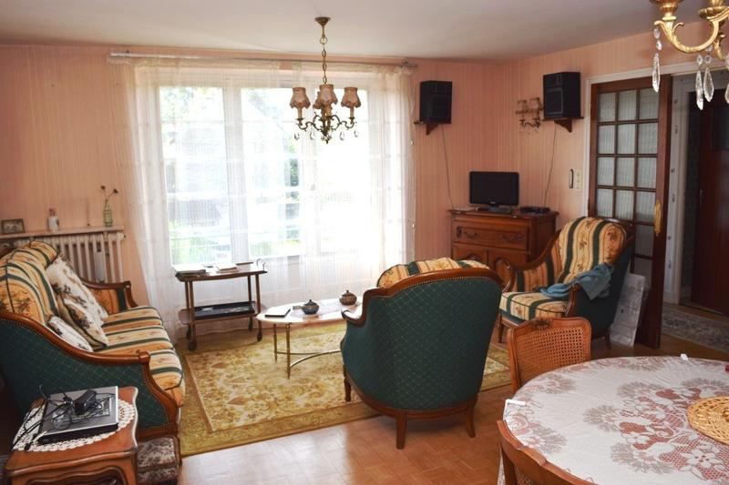 Maison - 169 m² - 9 pièces