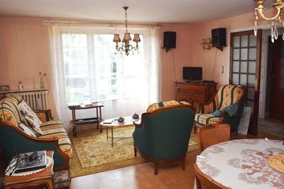 Maison - 169 m² - 9 pièces