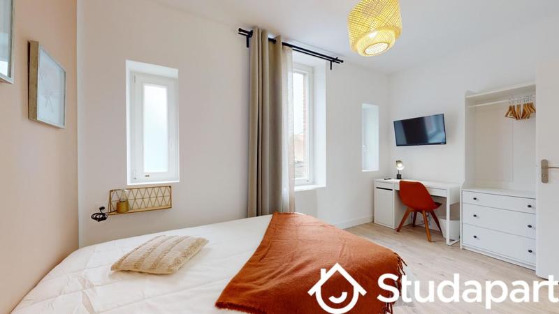 Chambre - 11 m² - 1 pièce