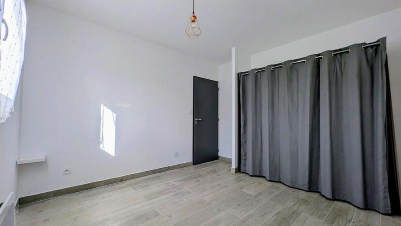 Villa - 80 m² - 4 pièces