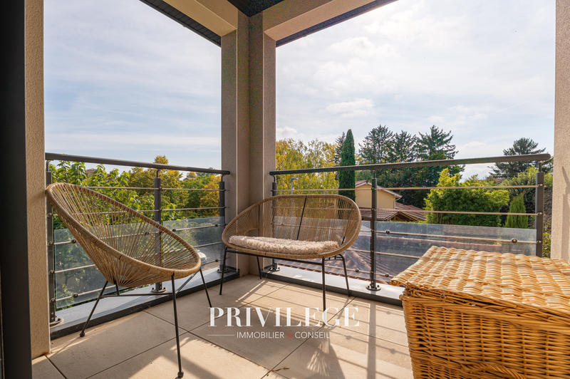 Maison - 199 m² - 6 pièces