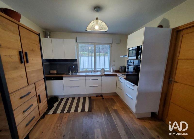 Maison - 213 m² - 5 pièces