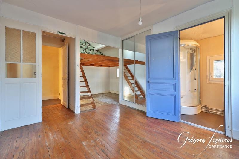 Maison - 200 m² - 8 pièces