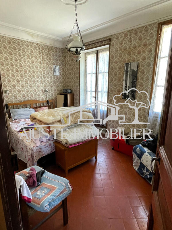 Maison - 262 m² - 11 pièces