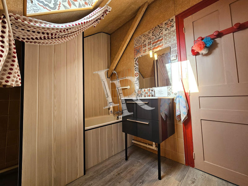 Maison - 87 m² - 4 pièces