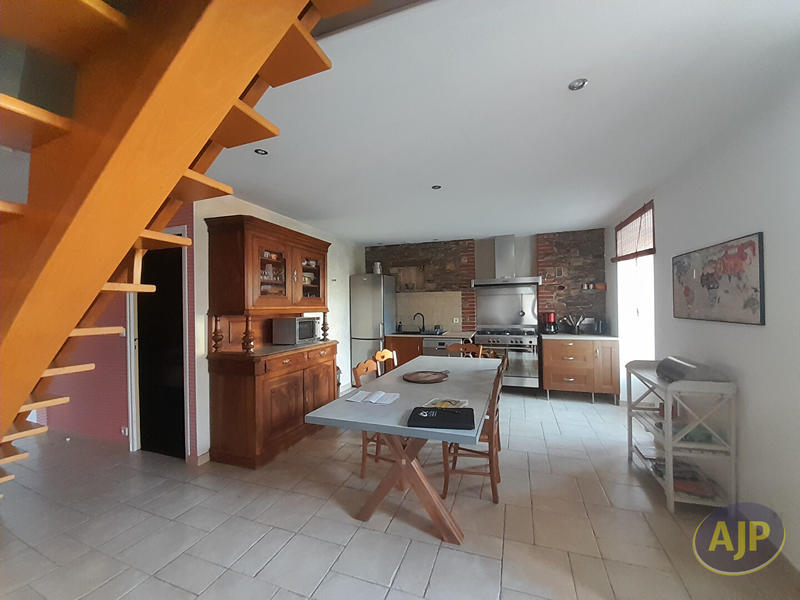 Maison - 95 m² - 4 pièces