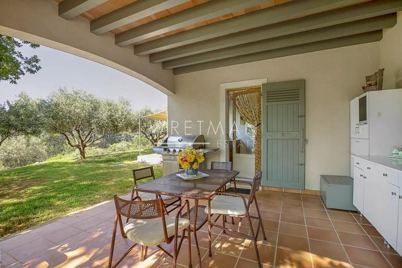 Villa - 436 m² - 5 pièces