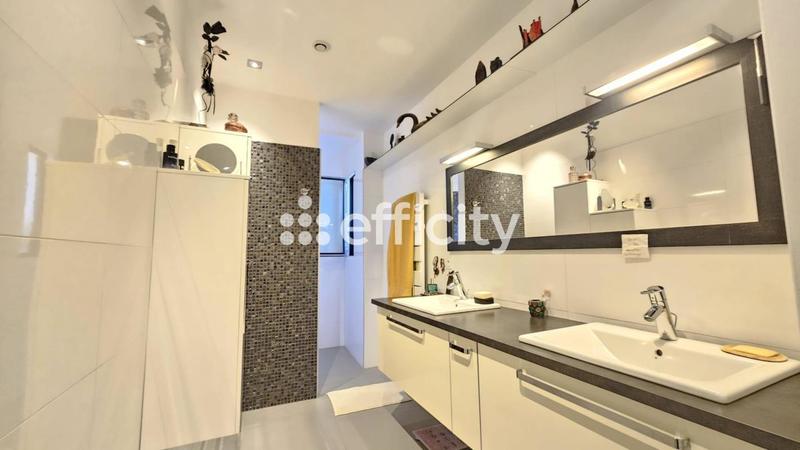 Pavillon - 101 m² - 4 pièces