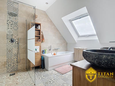 Maison - 101 m² - 5 pièces