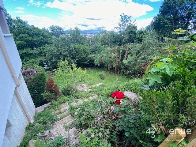 Maison - 199 m² - 7 pièces