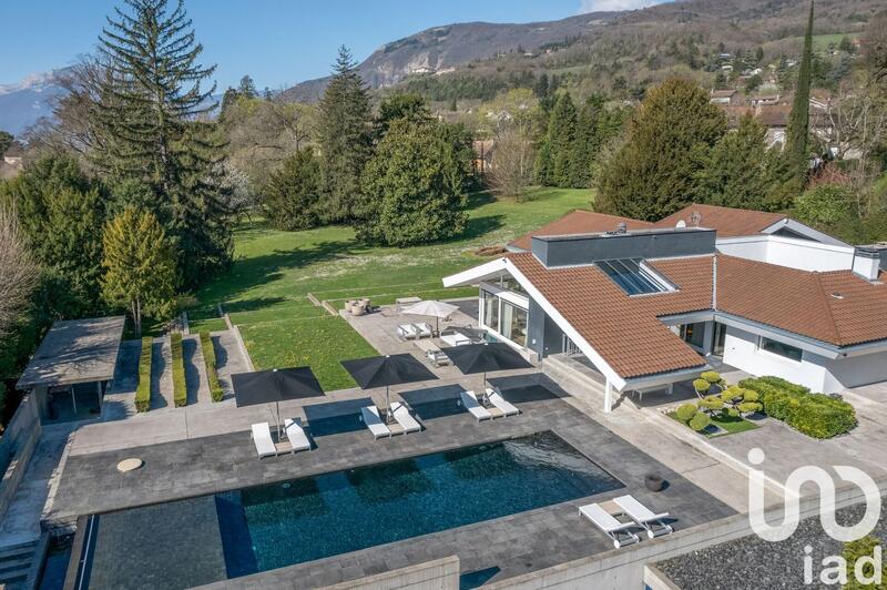 Maison de maîtres - 430 m² - 10 pièces