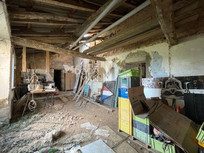 Maison - 345 m² - 7 pièces