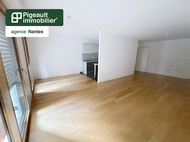 Appartement - 98 m² - 4 pièces