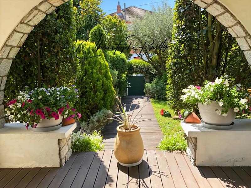 Maison d'architecte - 190 m² - 5 pièces