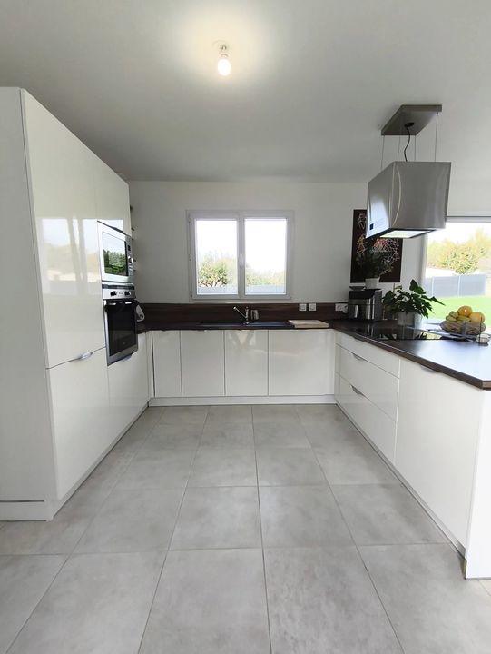 Pavillon - 100 m² - 5 pièces