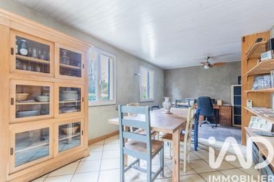 Maison - 122 m² - 7 pièces