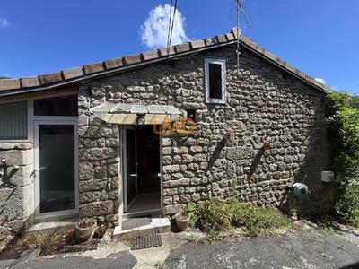 Maison en pierre - 44 m² - 2 pièces