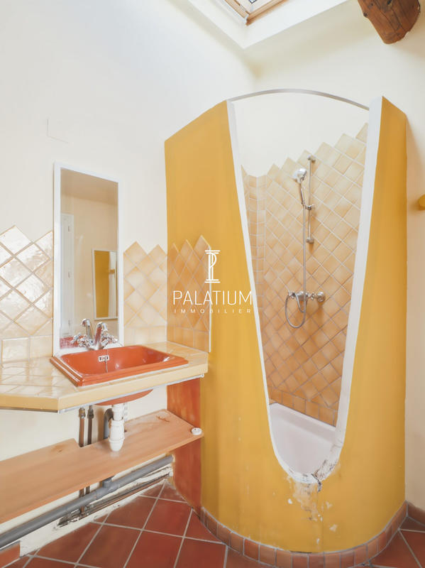 Appartement - 75 m² - 4 pièces