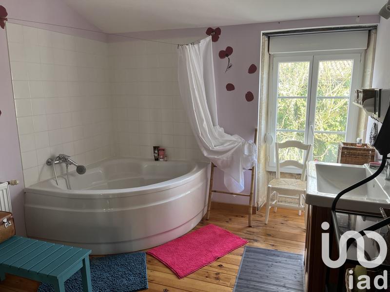 Maison - 320 m² - 8 pièces