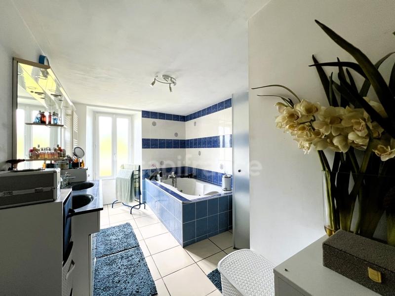 Maison - 137 m² - 4 pièces