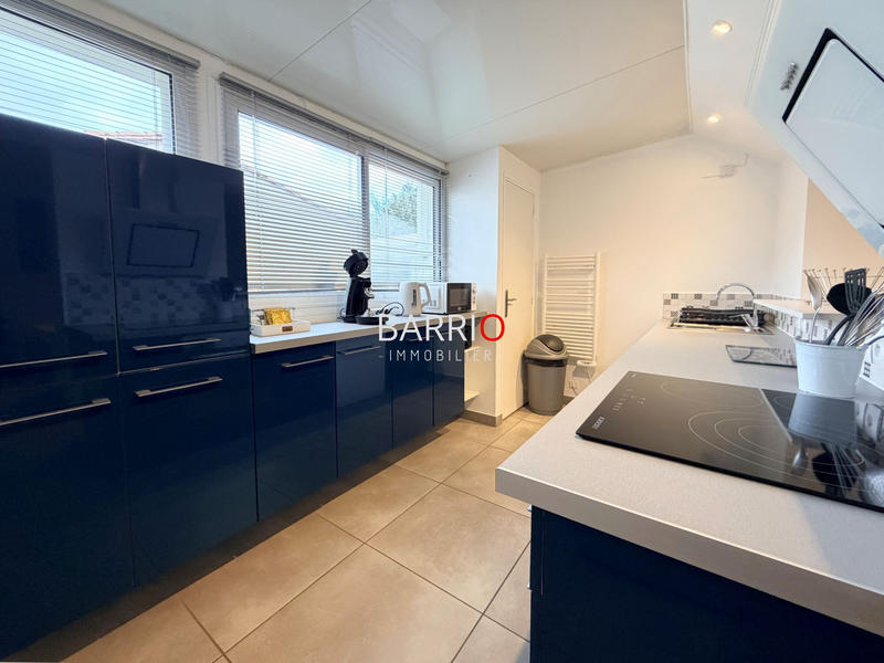 Villa - 234 m² - 11 pièces