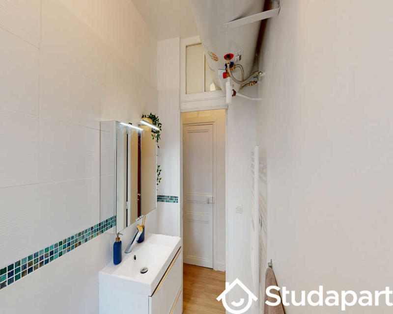 Chambre - 80 m² - 1 pièce