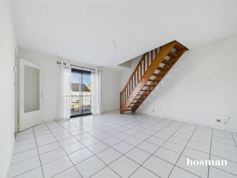 Appartement - 93 m² - 4 pièces