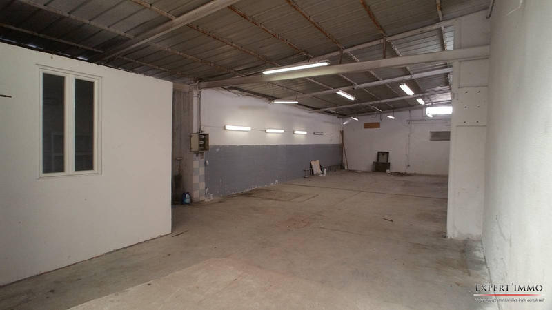 Entrepôt - 150 m²