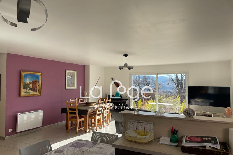 Maison - 94 m² - 4 pièces