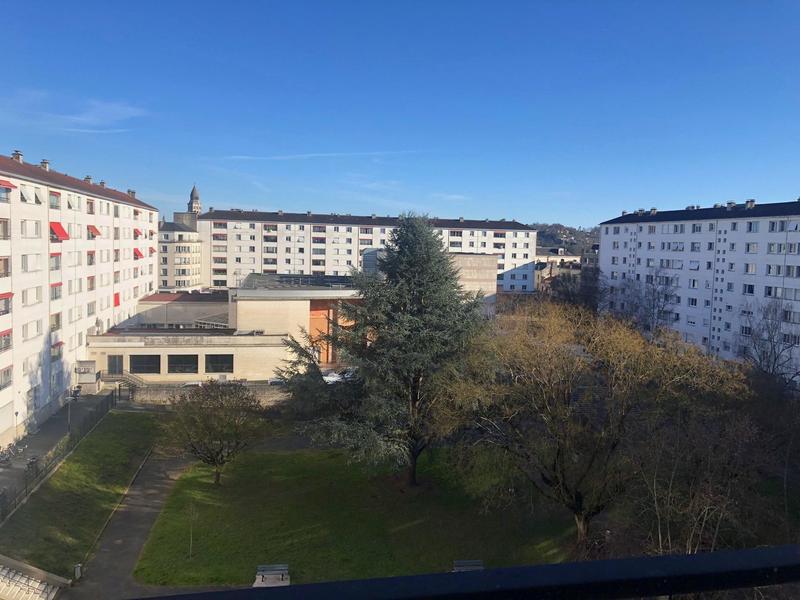 Appartement - 143 m² - 6 pièces