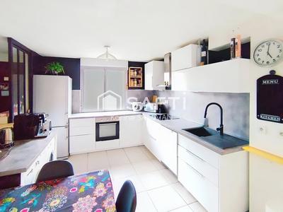 Maison - 82 m² - 4 pièces