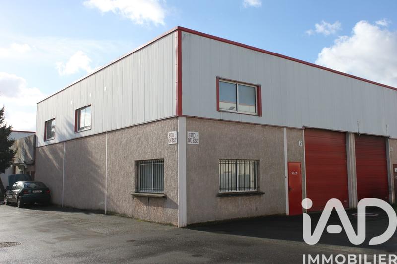 Maison - 259 m² - 7 pièces